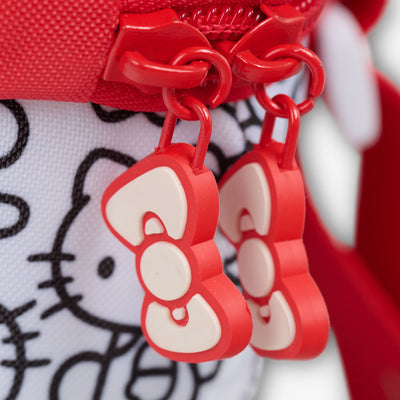 Details View | Hello Kitty® Classic Square Lunch Cooler Bag::::Hello Kitty’s bow zipper pulls