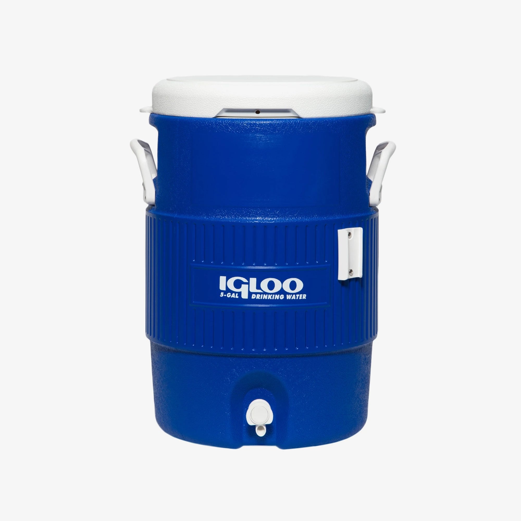 Plastic 5 gallon water jugs, are they damaged by freezing?