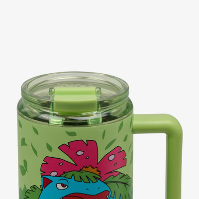Lid Closed View | Pokémon 32 Oz Travel Mug::Bulbasaur::Leakproof flip ‘n’ sip lid