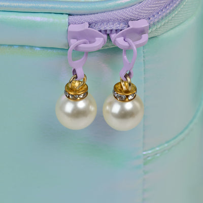 Zipper View | Disney The Little Mermaid Seashell Square Lunch Cooler Bag::::Faux-pearl zipper pulls 