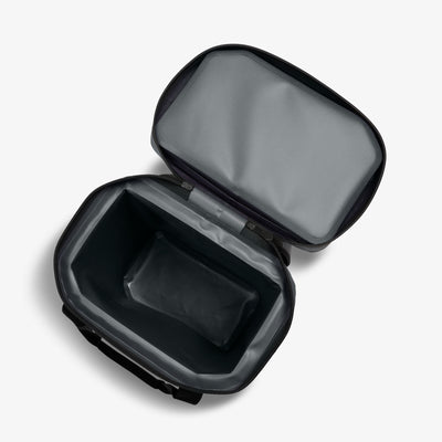 Interior View | Trailmate® 32-Can Backpack::Carbonite::MaxCold Ultra insulation