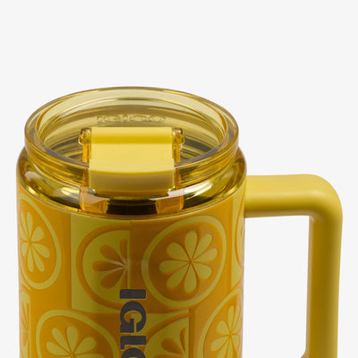 Lid Closed View | 32 Oz Flip ‘n’ Sip Travel Mug::Lemon::