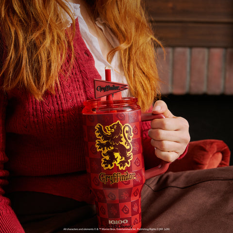 Lifestyle View | HARRY POTTER HOGWARTS™ House 32 Oz Travel Mug::Gryffindor::