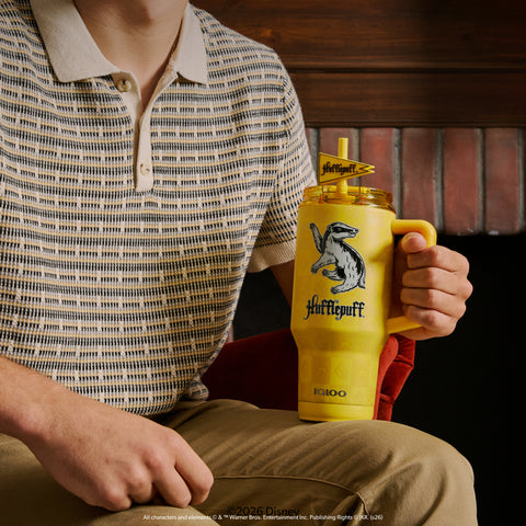 Lifestyle View | HARRY POTTER HOGWARTS™ House 32 Oz Travel Mug::Hufflepuff::