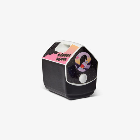 Angle View | Wonder Woman x Robin Eisenberg Playmate Pal 7 Qt Cooler::::Iconic tent-top design